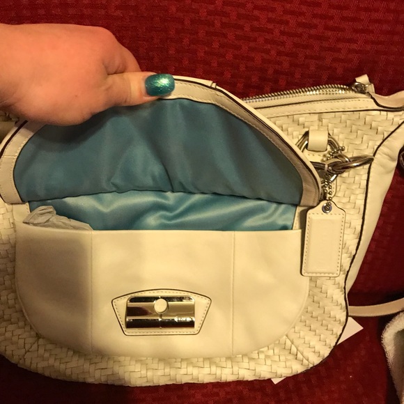 Authentic coach - Picture 8 of 8